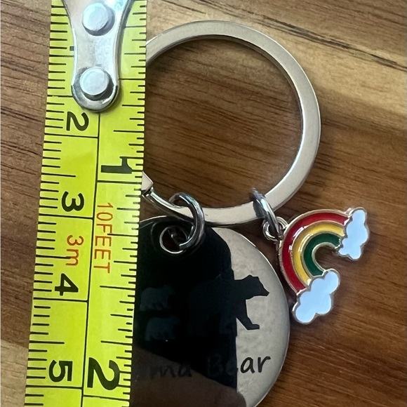 New Keychain Present Mom Mother Rainbow Engraved Mama Bear 4 children child - Picture 3 of 3